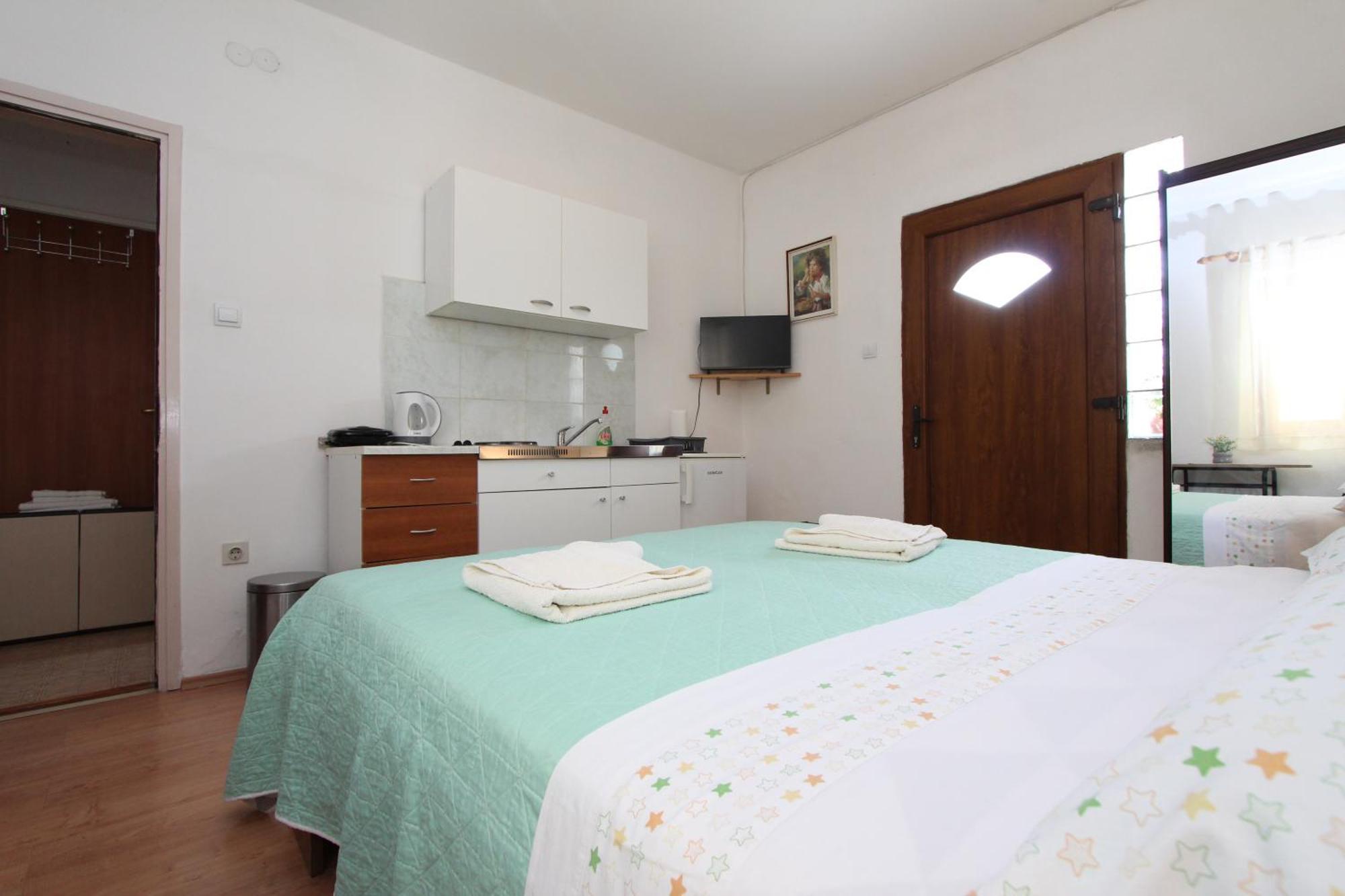 Apartments Antolovic Rovinj Bagian luar foto