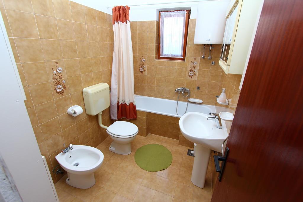 Apartments Antolovic Rovinj Bagian luar foto