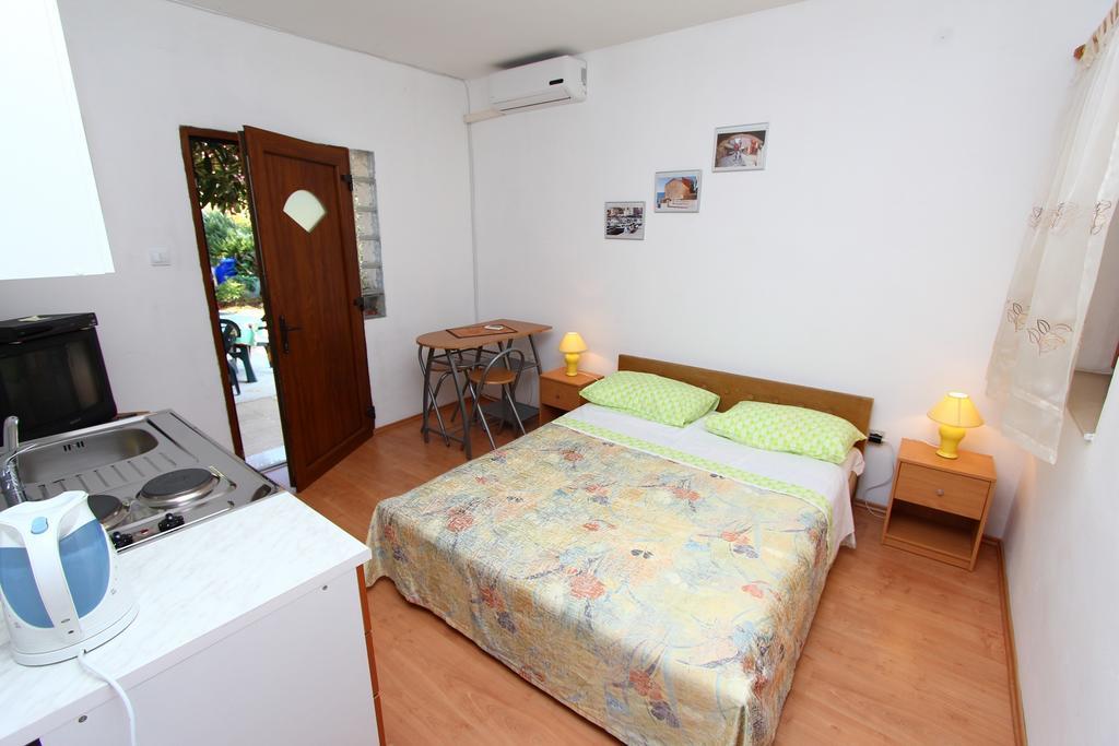 Apartments Antolovic Rovinj Ruang foto