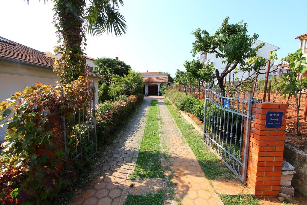 Apartments Antolovic Rovinj Bagian luar foto